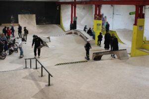 LS-TEN Skateboarding/Scootering