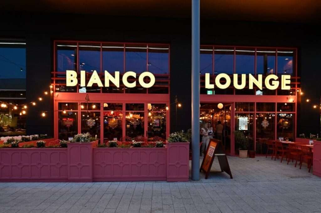 Join us for a relaxing afternoon at Bianco Lounge, brought to you by Little Hiccups in collaboration with Bianco Lounge. This event is designed to give families a relaxing afternoon in a welcoming environment. Enjoy a friendly atmosphere, great company, and delicious food.