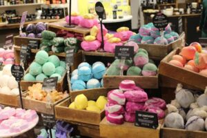 Sensory Fun at Lush – A Halloween Treat for Little Hiccups Families!