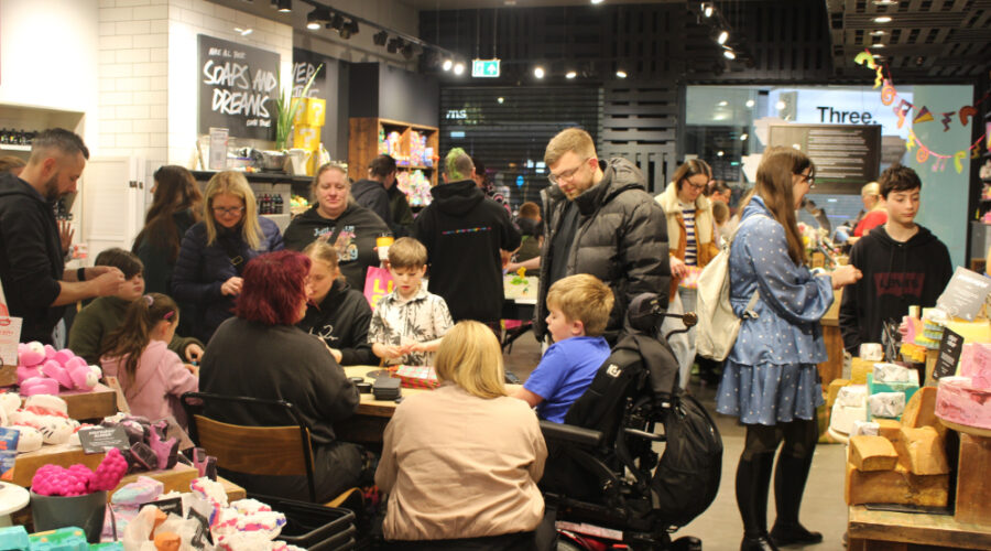 A Scent-sational Morning at Lush White Rose!